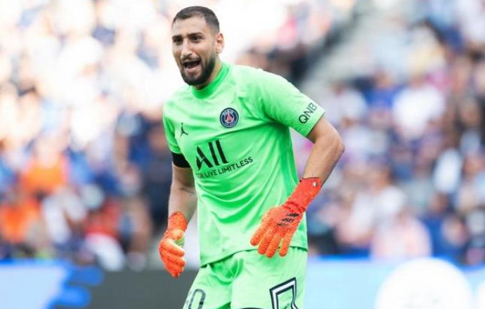 十年首秀紀(jì)念日：多納魯馬社媒曬圖追憶往昔，<a  style='color: blue;'>曼城</a>新援感恩成長