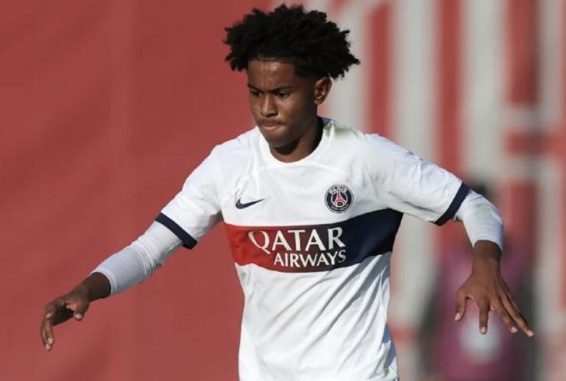 19歲新星馬尤盧：<a href='https://www.m.bvzueha.com/news/tag/1124.html' style='color: blue;'>巴黎圣日耳曼</a>中場(chǎng)崛起的璀璨之光