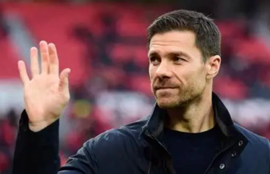 皇馬主帥哈維-阿隆索賽前談國家德比：聚焦比賽，蓄勢待發(fā)