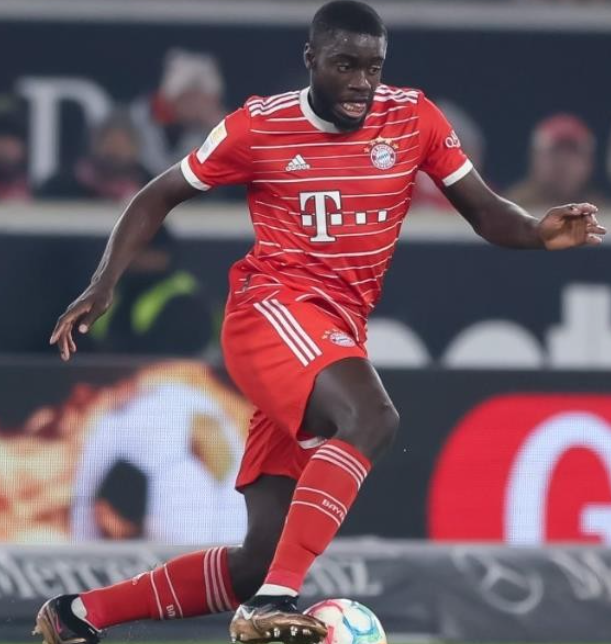 拜仁高層埃貝爾談于帕梅卡諾續(xù)約：決心、目標與進程