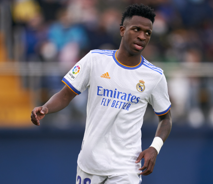 西甲國家德比風(fēng)波：莫倫特斯嚴(yán)批維尼修斯換下時失當(dāng)之舉