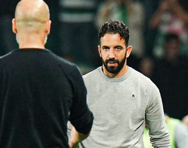 費(fèi)迪南德評(píng)阿莫林：曼聯(lián)執(zhí)教如履薄冰，戰(zhàn)術(shù)微調(diào)存隱憂