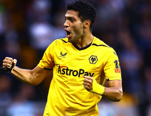 勞爾·希門尼斯：獲PFA特別表彰，<a href='https://www.m.bvzueha.com/news/tag/267.html' style='color: blue;'>英超</a>賽場的墨西哥傳奇