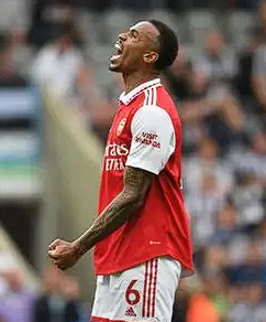 英超第十輪：阿森納客勝伯恩利，加布里埃爾榮膺全場最佳