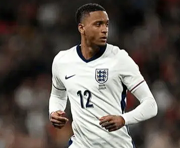 利物浦主場(chǎng)奏凱維拉雖敗猶榮，孔薩坦言失誤受懲需保持信心