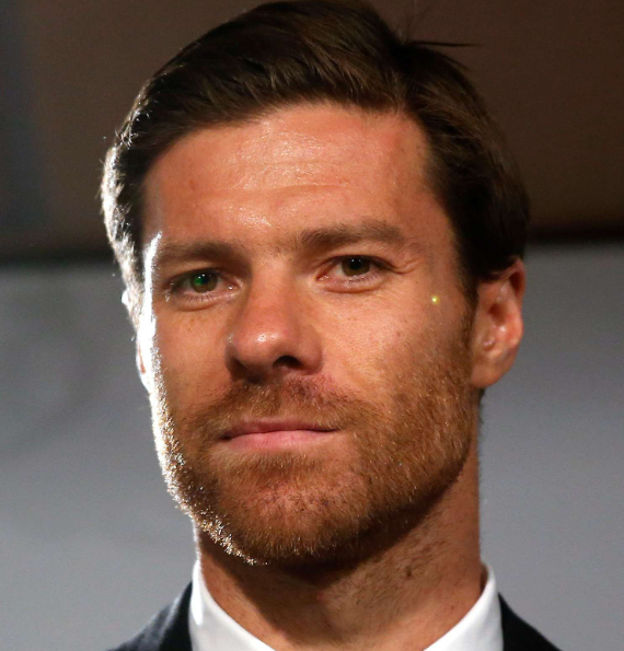 巴爾韋德位置變遷：從右后衛(wèi)回歸中場(chǎng)背后的戰(zhàn)術(shù)考量