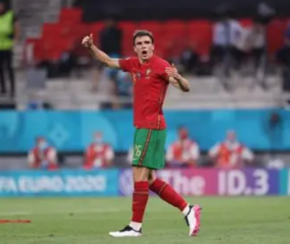 熱刺有意永久簽下外租中場(chǎng)帕利尼亞，與拜仁開啟談判