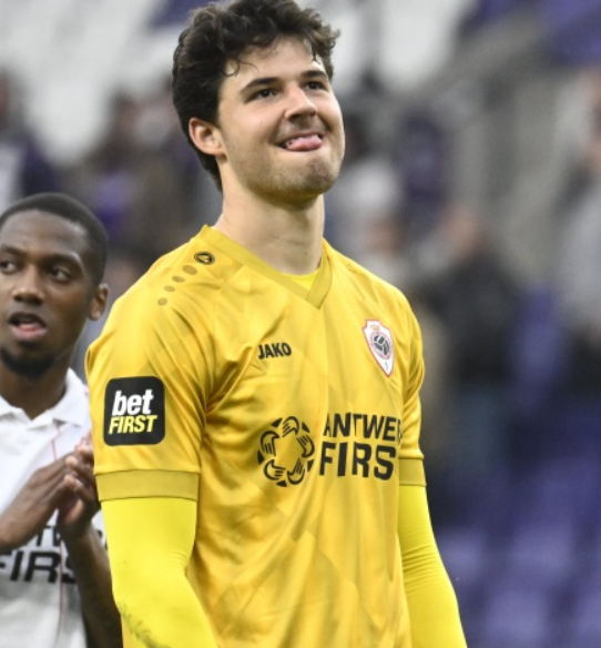 本·福斯特評曼聯(lián)門將拉門斯：特質(zhì)初顯與潛力待察