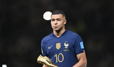 世預(yù)賽大勝后姆巴佩談皇馬近況：直面質(zhì)疑，目標(biāo)全冠