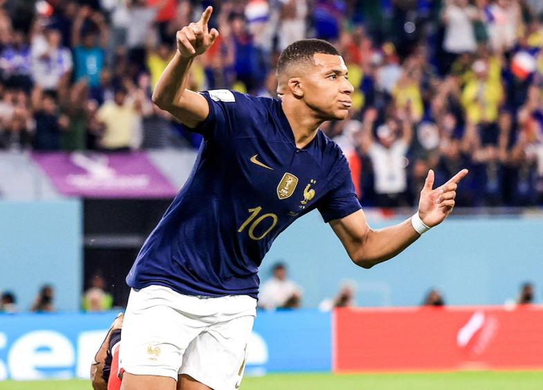 <a  style='color: blue;'>皇馬</a>中衛(wèi)引援咨詢姆巴佩，科納特與于帕成候選焦點