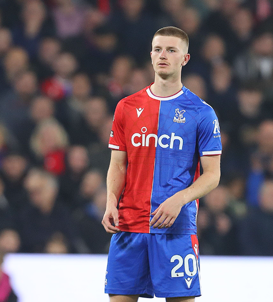 多隊(duì)競逐亞當(dāng)&middot;沃頓：轉(zhuǎn)會(huì)市場風(fēng)云下的權(quán)衡與博弈